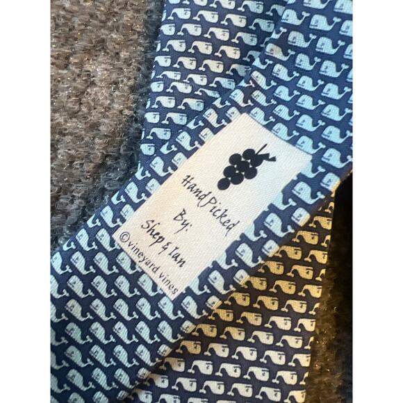 Vineyard Vines Navy Printed Whale Silk Tie – Preowned - Picture 6 of 8